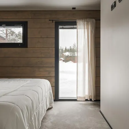 Serenity - Hot Tub & Sauna