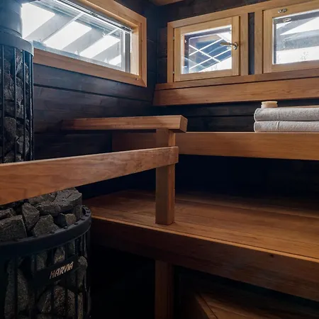 Serenity - Hot Tub & Sauna Villa *